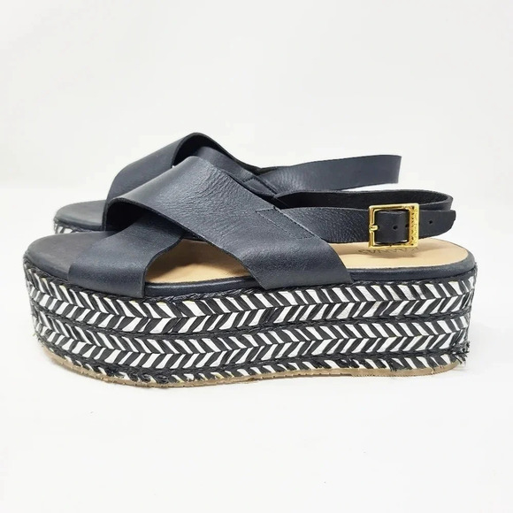 Kaanas Metalik Ada Crossover Platform Wedge Sandal - Picture 4 of 6